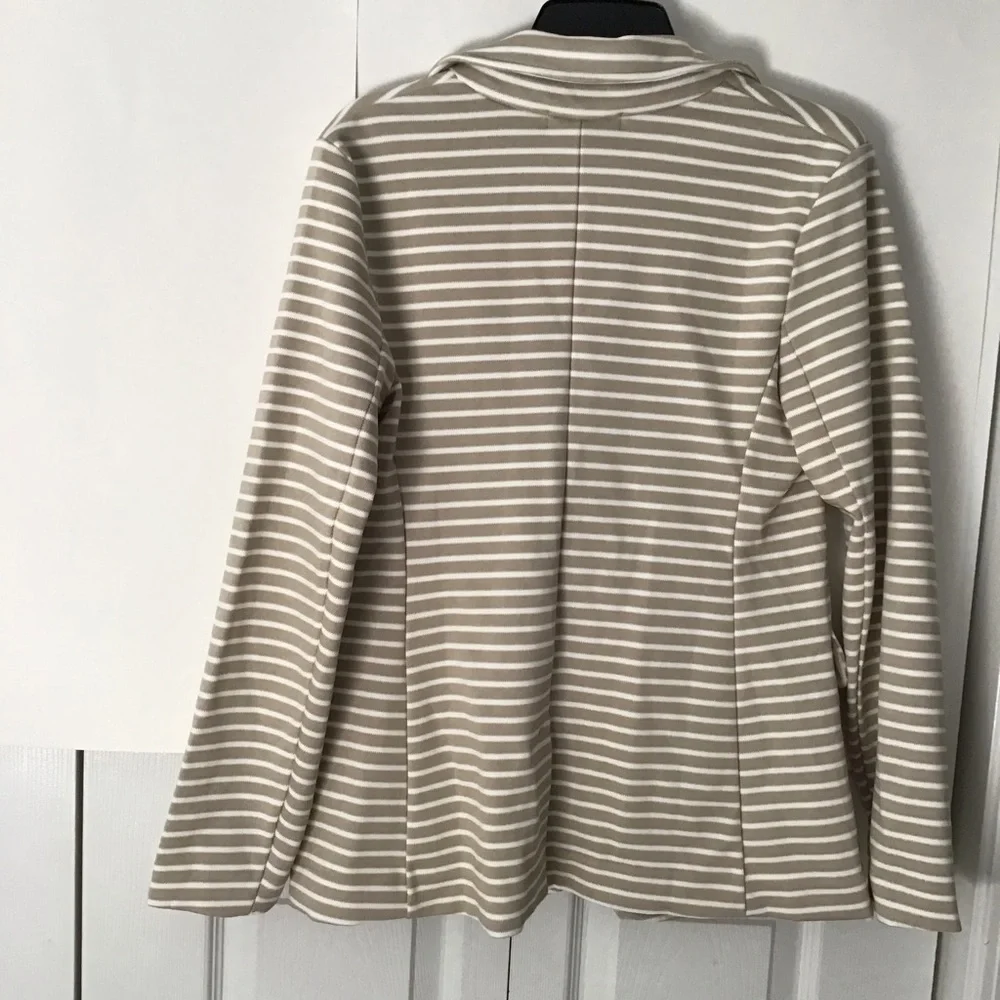 NWT Women’s Banana Republic Pique Knit double Breasted Blazer Jacket M - Picture 3 of 9